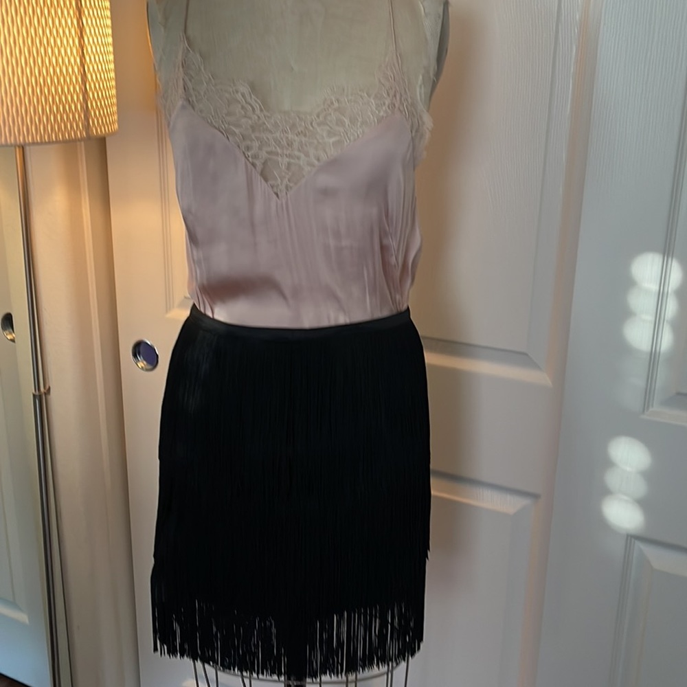 Zara fringe mini skirt - Picture 2 of 3